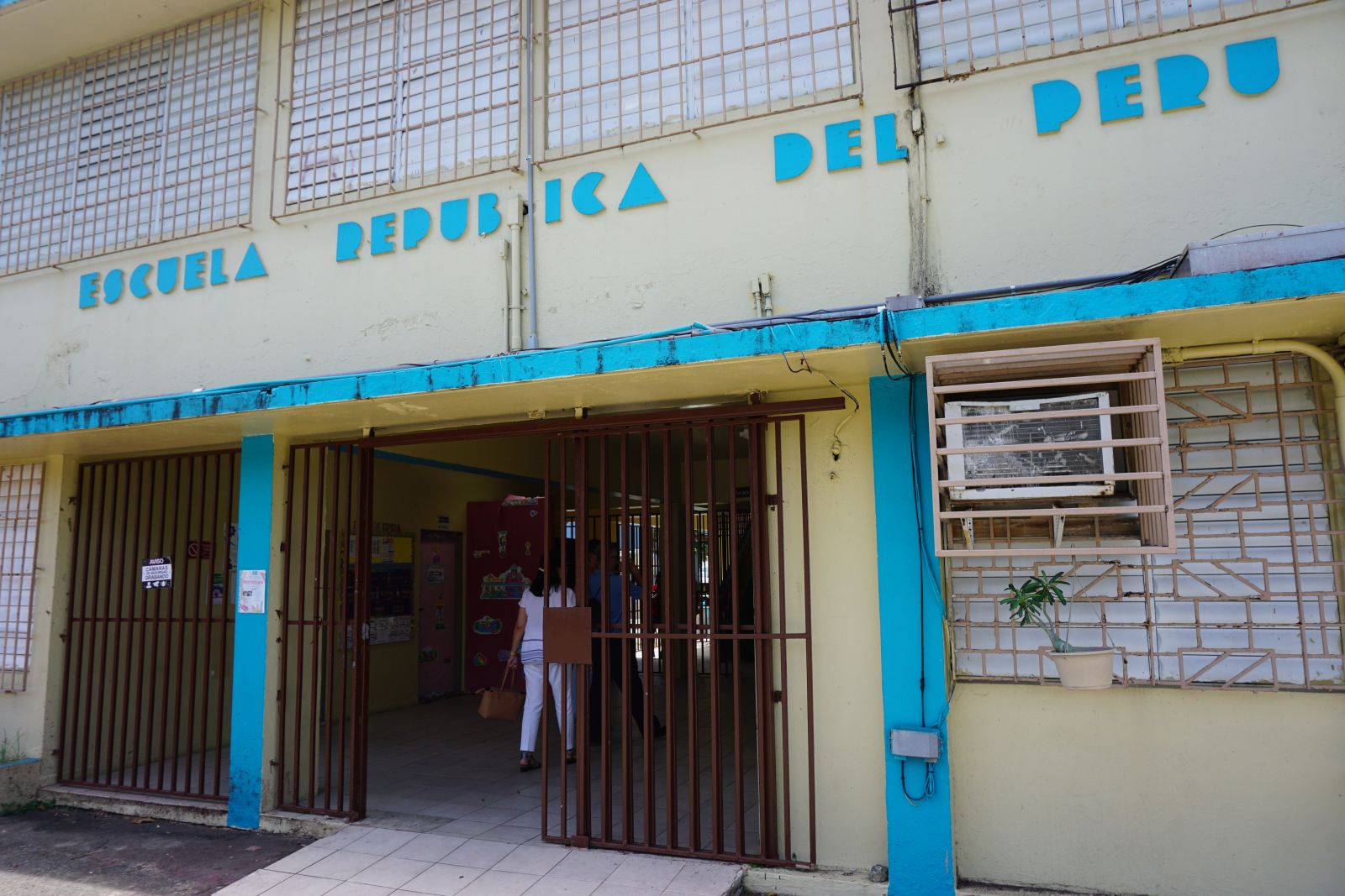 About Residencial Luis Llorens Torres Yale Alumni Service Corps